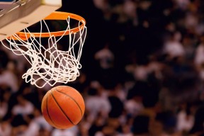 九游app官方下载-辽阔草原夺羊比赛，传统竞技里的速度争锋