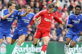 九游app下载中心-英超争夺激烈：利物浦击败切尔西，将积分差距缩小至3分，英超 利物浦vs切尔西