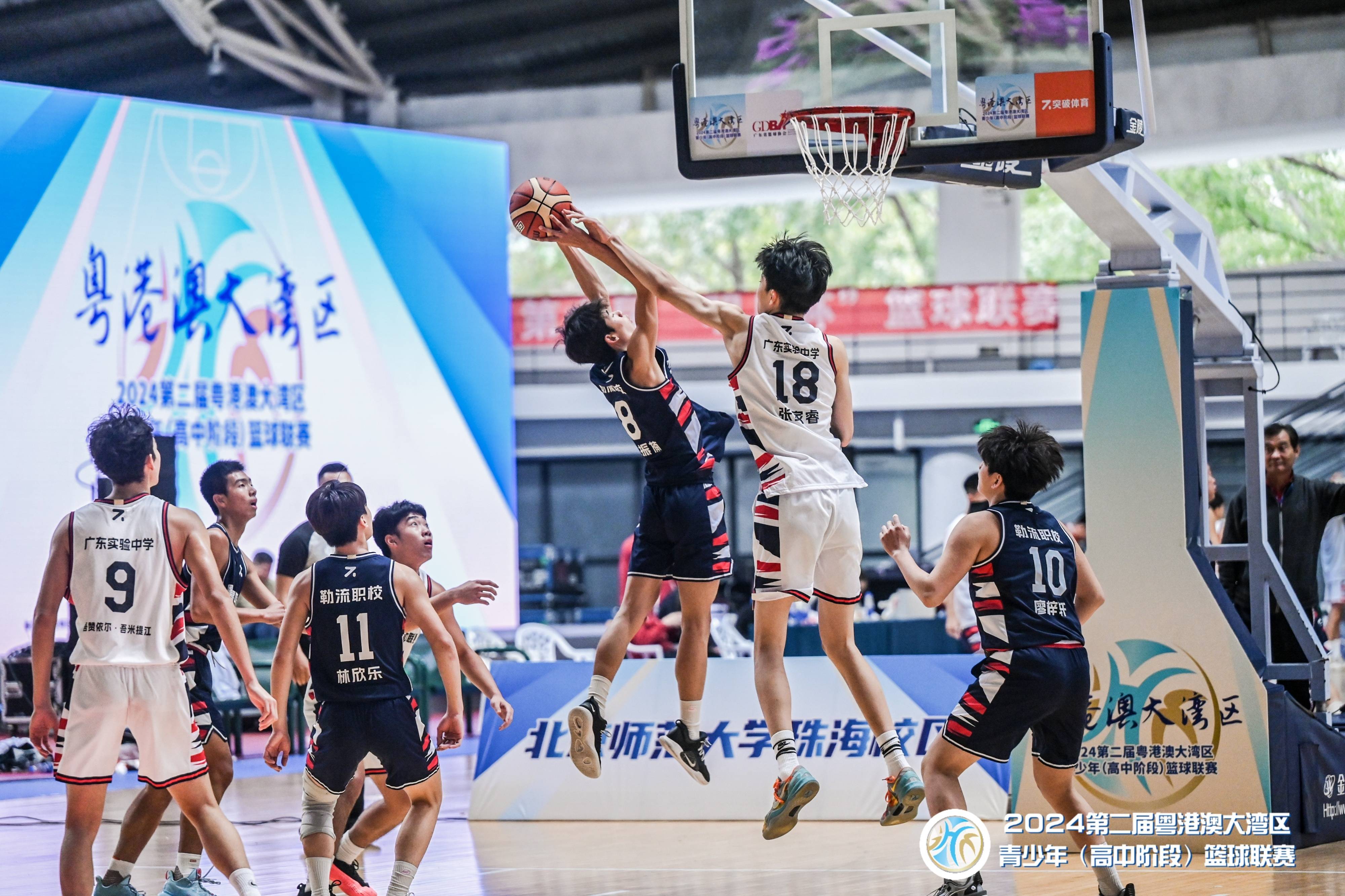 九游-城市体育文化节上，青少年篮球表演成为最大亮点