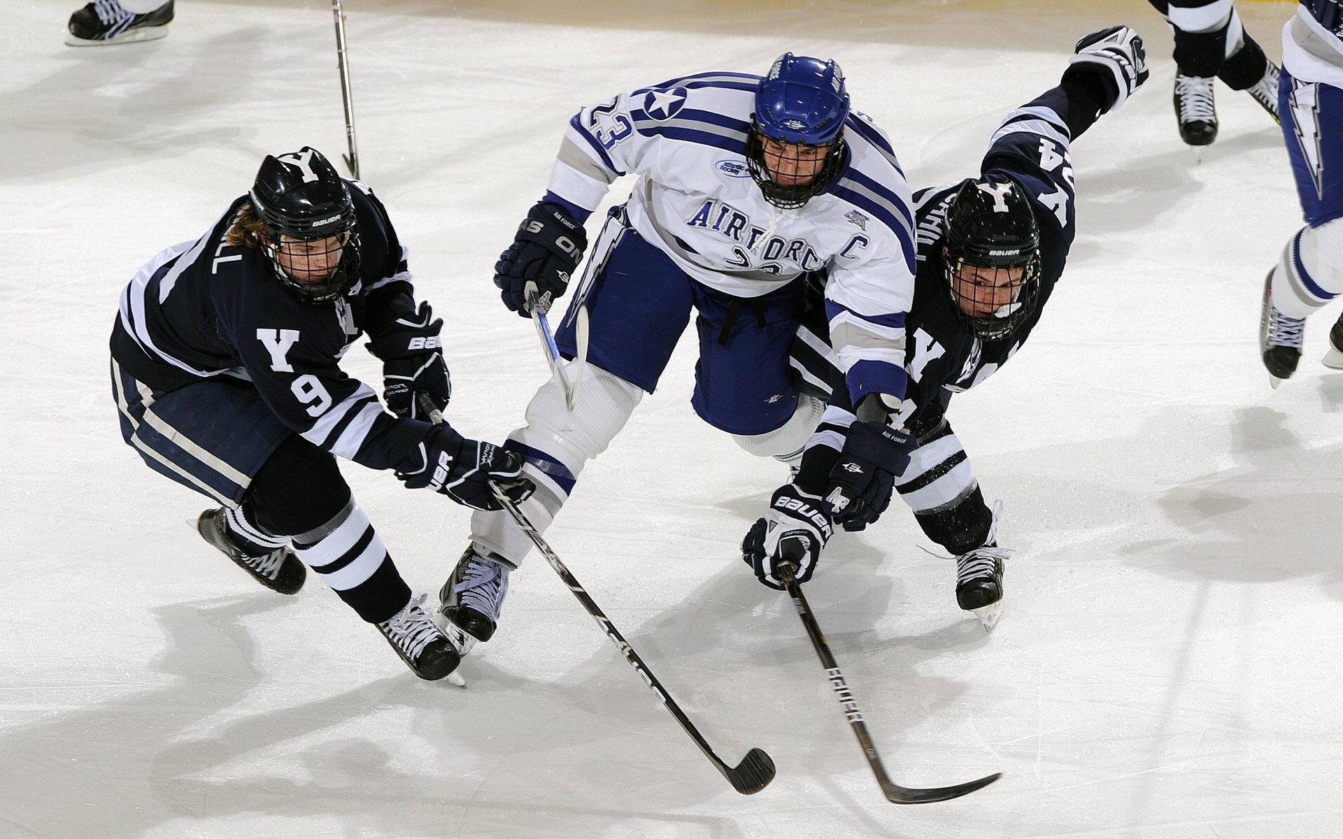 未来联盟：虚拟教练、智能战术分析引领新纪元，未来学校联盟
