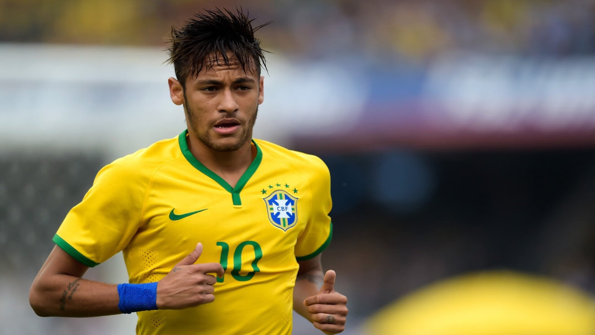 电竞职业选手的日常生活与训练揭秘，电竞职业选手的日常生活与训练揭秘视频